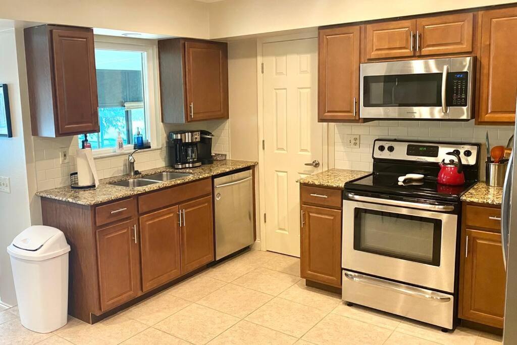 Heated Saltwater Pool Home Minutes To Beach Englewood Esterno foto